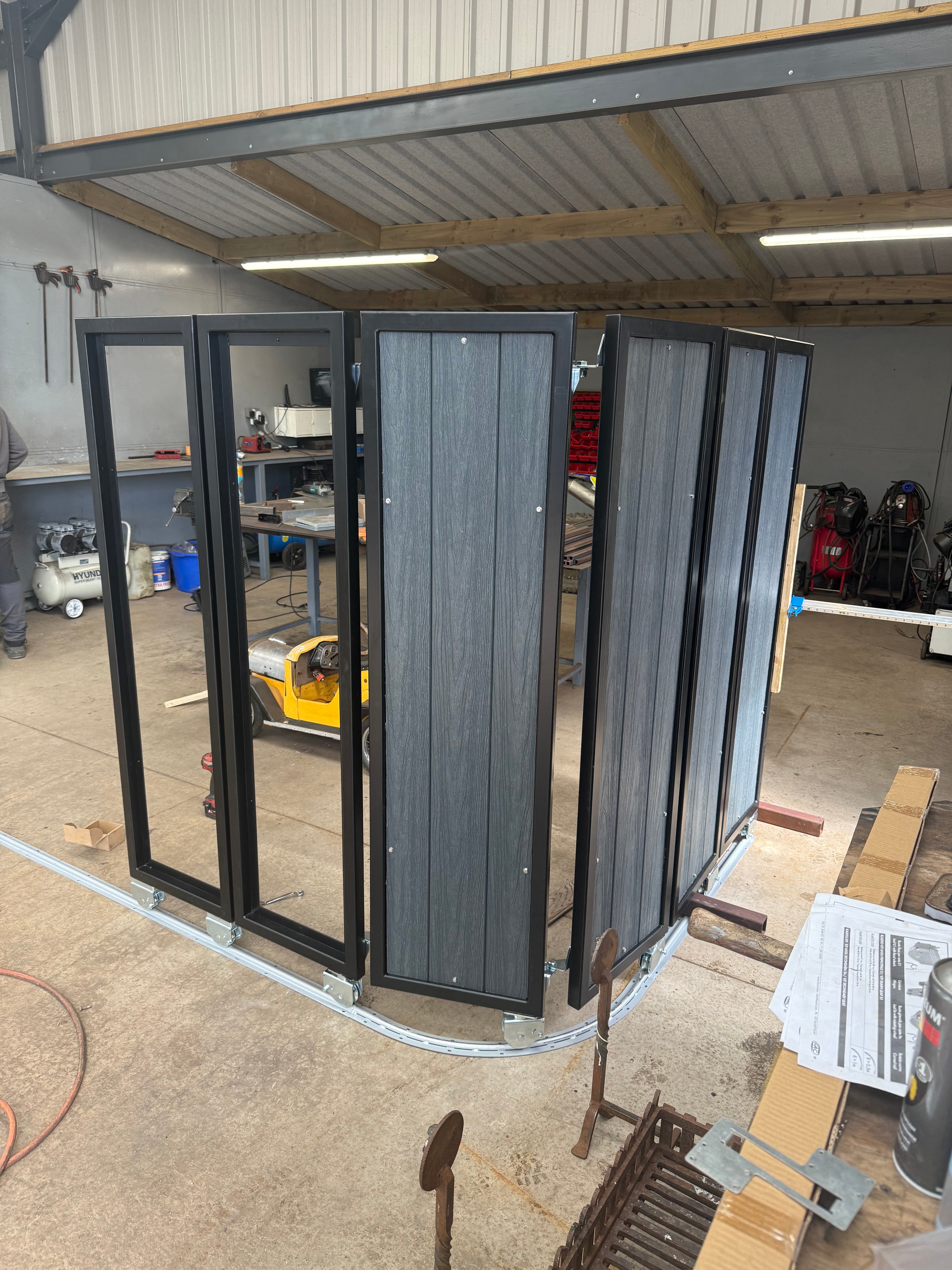 Corner Gate System